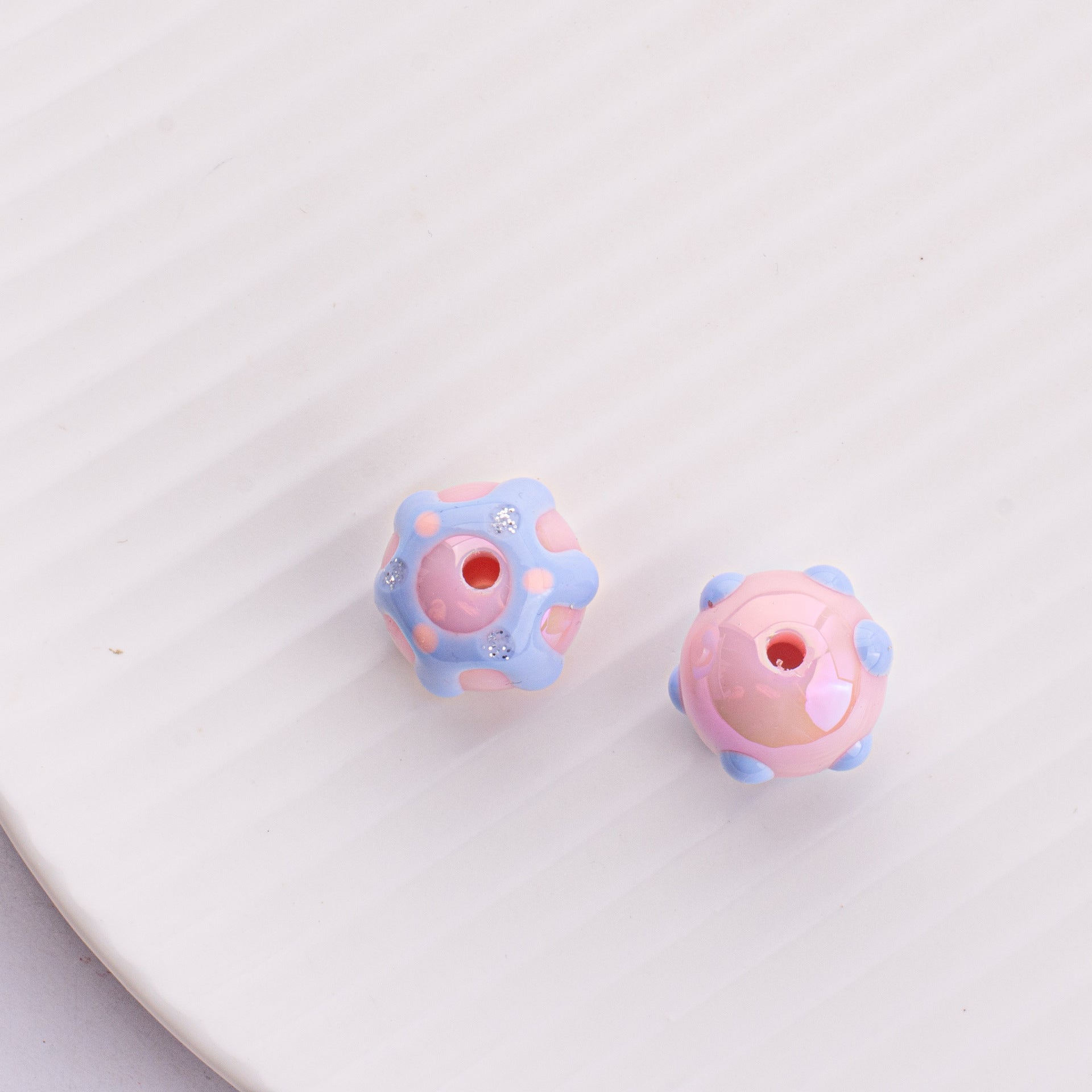 Wholesale 10pcs Children's Fun Circus Glazed Eyes Bead Card 16 Acrylic Hand-painted Beads